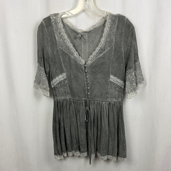 POL Lace Trim Peplum Top Gray Boho Romantic Blouse - Size Small - Picture 2 of 12
